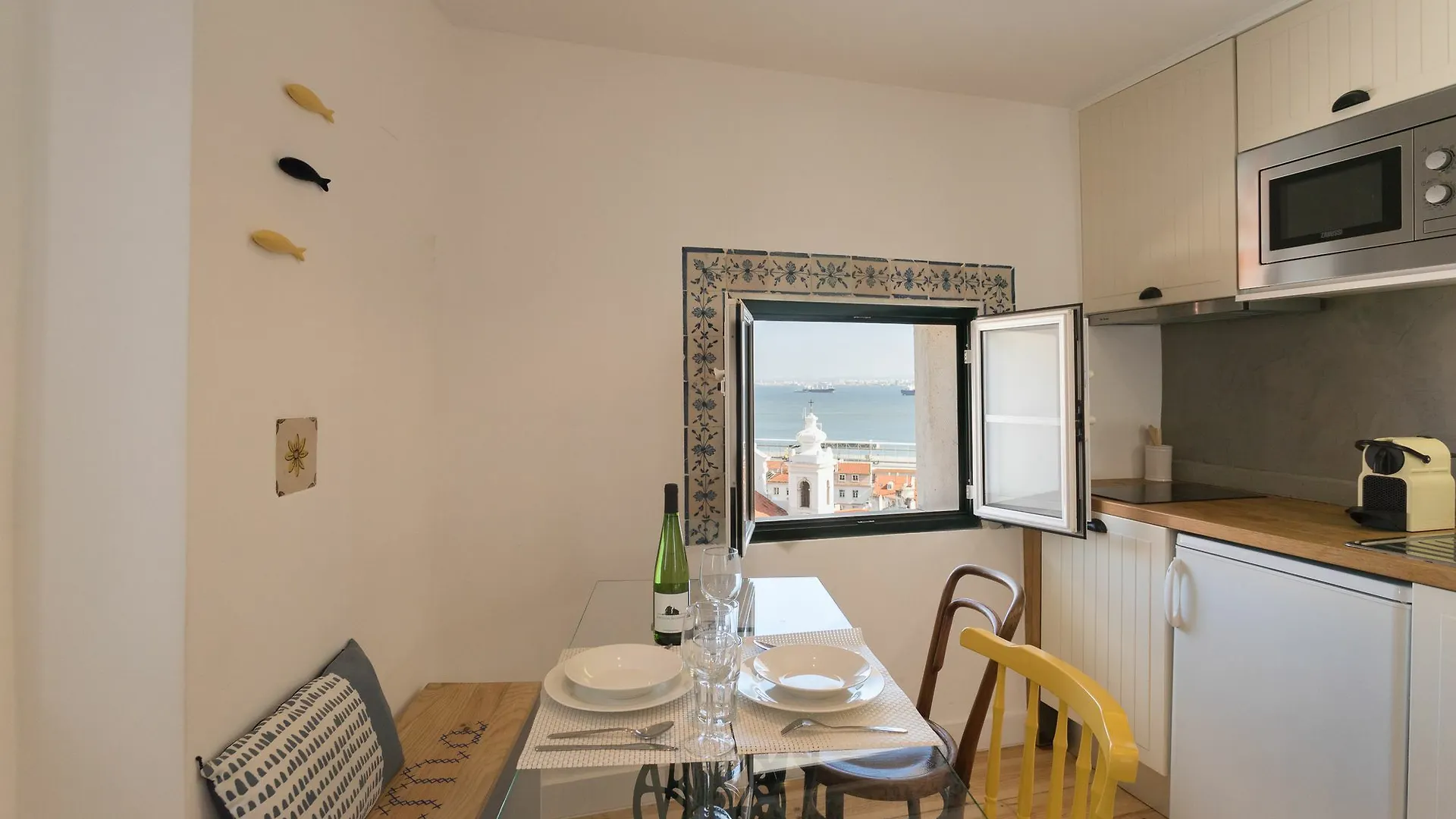 Alfama Loft By Lu Holidays Lissabon Apartment